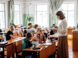 «Помогаем тем, кто выбирает учить»: 13 804 человека объединились, чтобы запустить программу привлечения учителей в школы Нижегородской области