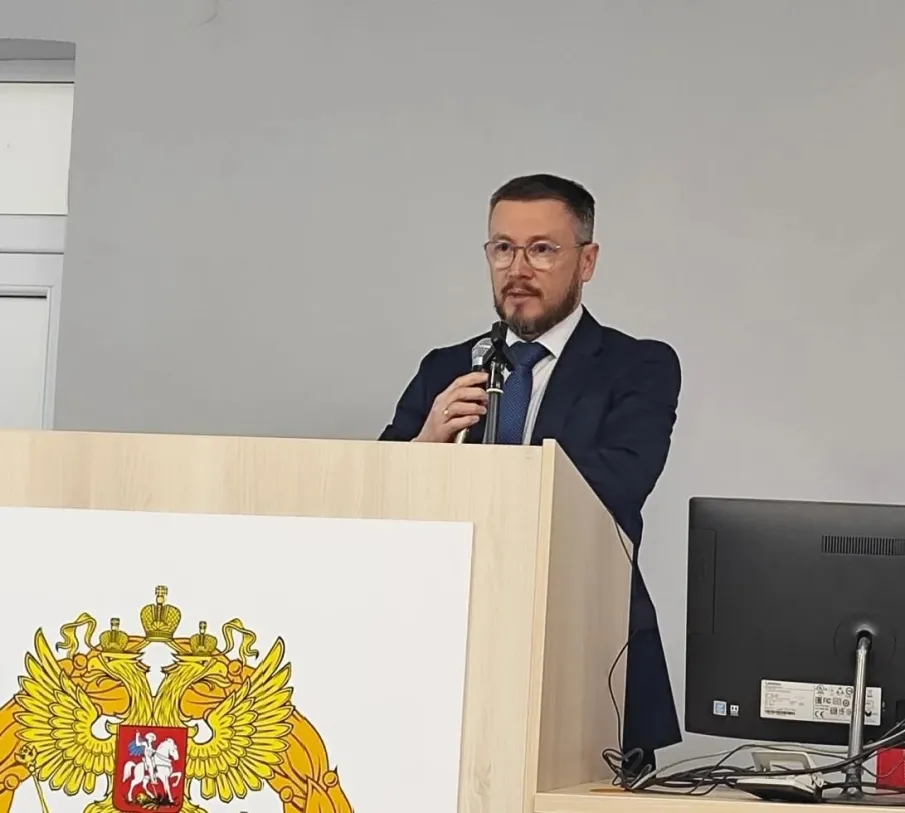 Виктор Анисимов: важно привлекать талантливую молодежь к решению задач экономики